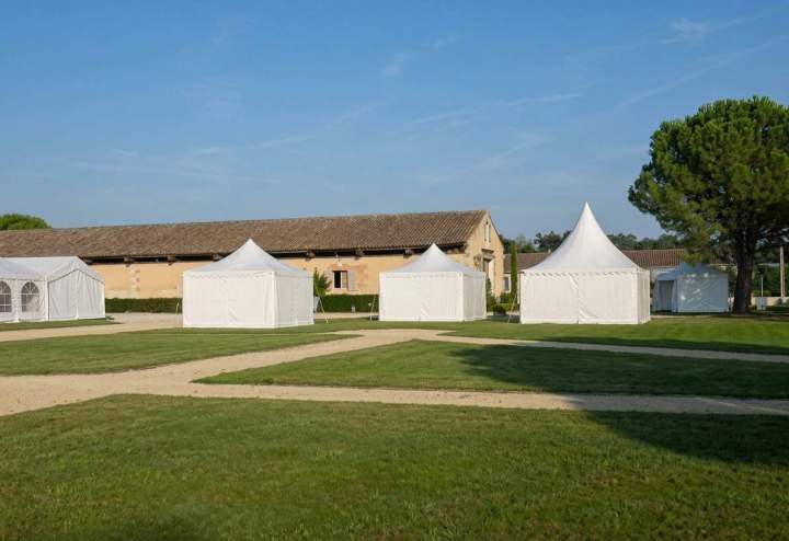 Location chapiteaux et stands Aigaliers