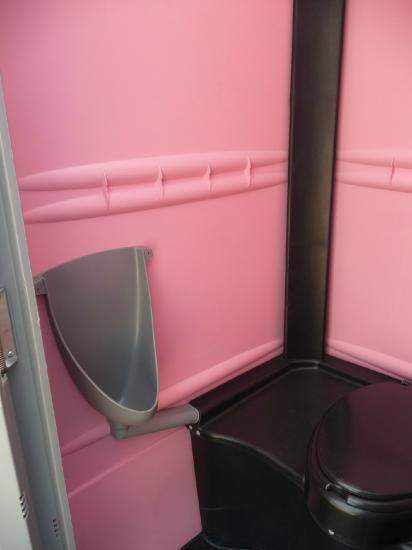 Toilettes autonomes pour événement Aigaliers
