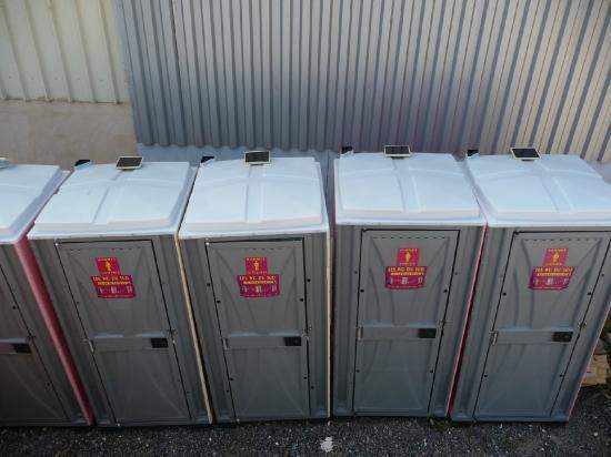 Location toilettes portables Aigaliers