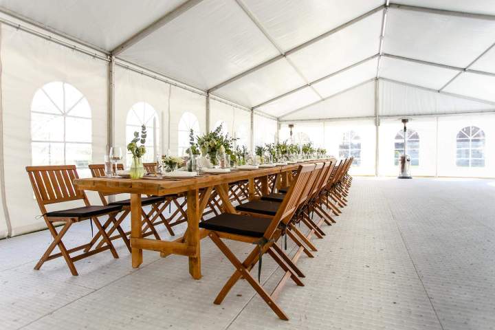 Location de tentes, tables et chaises Aigaliers